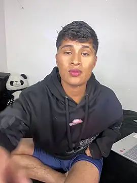 Snapshot of EithanMontoya chatting on February 27, 2026, 4:45 am EithanMontoya online show from February 27, 2026, 4:45 am