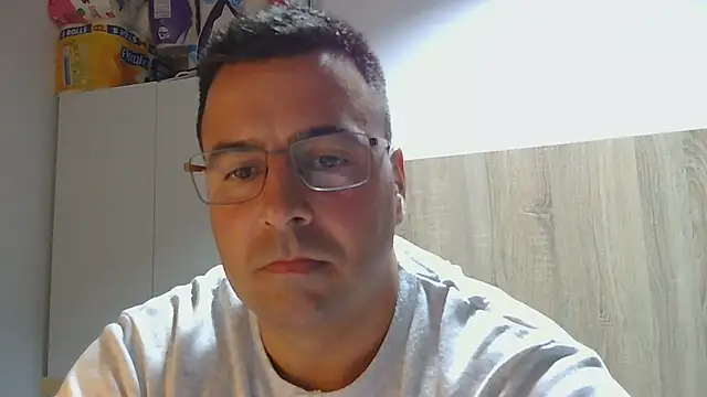 Snapshot of VanillaTime78-Jorge chatting on March 15, 2026, 2:51 am VanillaTime78-Jorge online show from March 15, 2026, 2:51 am