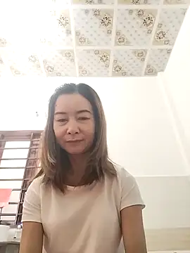 Sexy-ladyboobs69 online show from February 1, 2026, 1:37 am