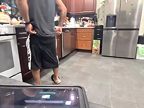 Snapshot of bischo666 chatting on February 12, 2026, 4:45 am bischo666 online show from February 12, 2026, 4:45 am