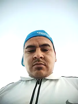 Sergiowooo online show from February 25, 2026, 10:20 pm