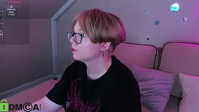 Snapshot of Lauraaa_Smith chatting on February 26, 2026, 7:41 am Lauraaa Smith online show from February 26, 2026, 7:41 am