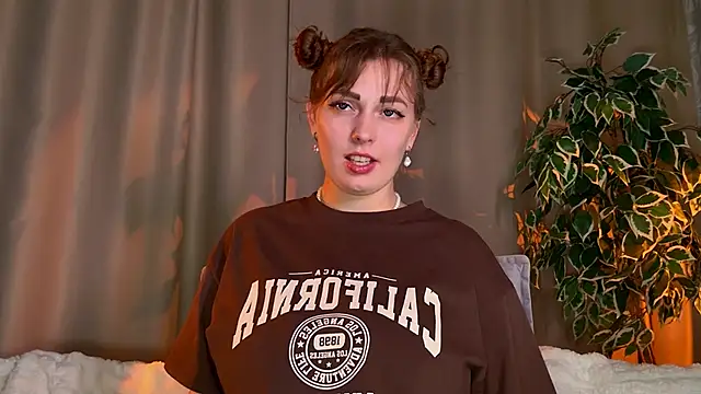 licklissy online show from June 15, 2026, 1:00 pm