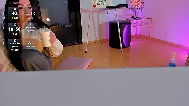 Snapshot of Peanaughty chatting on February 20, 2026, 8:16 am Peanaughty online show from February 20, 2026, 8:16 am