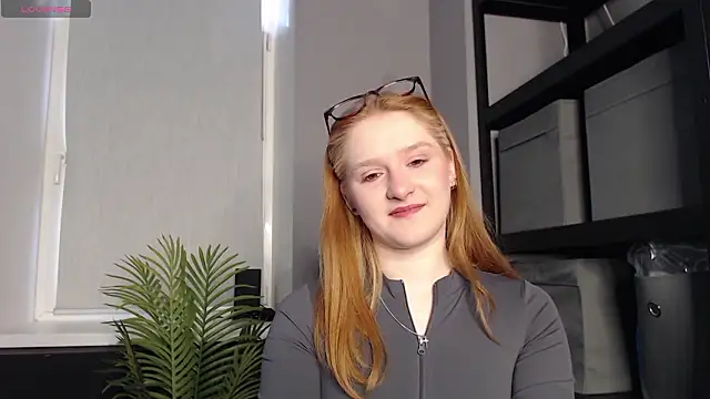 Snapshot of AmandaWatts chatting on February 21, 2026, 6:37 am AmandaWatts online show from February 21, 2026, 6:37 am