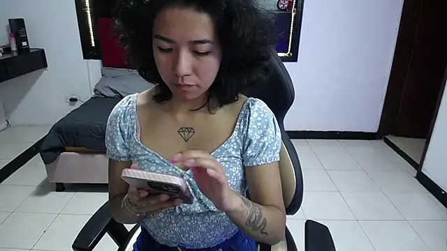 Lynn turner online show from April 9, 2026, 12:55 pm