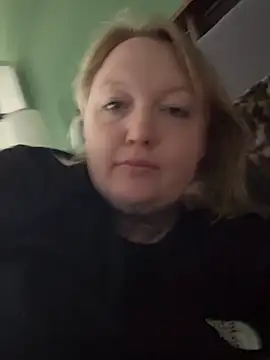 Lolaaxxx13 online show from May 11, 2026, 3:18 pm