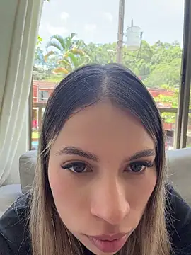 Snapshot of Mia_Rosee1 chatting on May 3, 2026, 5:49 pm Mia Rosee1 online show from May 3, 2026, 5:49 pm