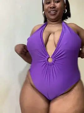 MeekyCurvyAss online show from May 9, 2026, 2:42 pm