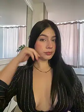  HannahFox  online show from May 9, 2026, 5:38 pm