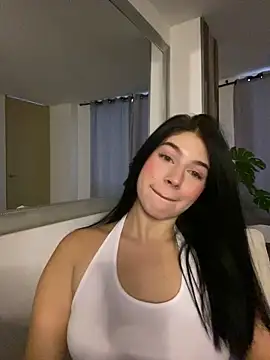  HannahFox  online show from May 13, 2026, 11:01 pm