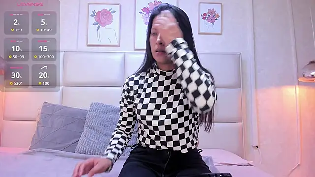 Snapshot of double_temptation_ chatting on April 15, 2026, 1:59 pm double temptation online show from April 15, 2026, 1:59 pm