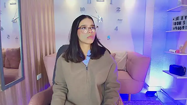 Snapshot of Luna_Millers chatting on March 23, 2026, 3:50 am Luna Millers online show from March 23, 2026, 3:50 am