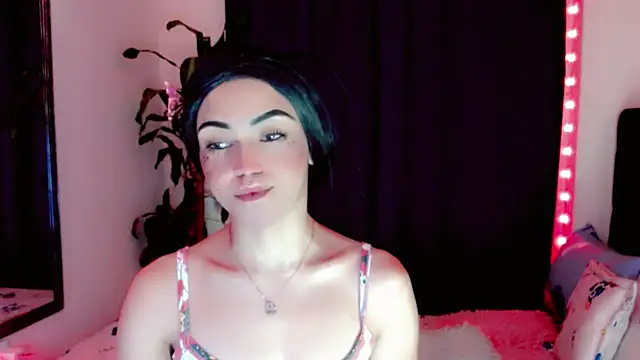NathalialLooes online show from July 16, 2026, 12:51 am