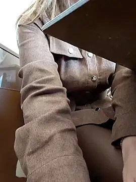 Snapshot of Alexdevil92 chatting on March 28, 2026, 10:27 am Alexdevil92 online show from March 28, 2026, 10:27 am