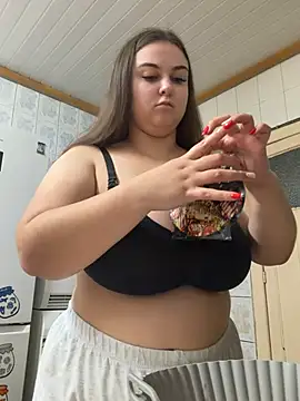 AlyaX X online show from February 21, 2026, 5:48 pm