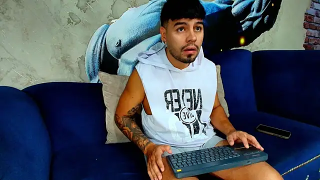 Snapshot of DaveParker_ chatting on February 7, 2026, 12:57 pm DaveParker online show from February 7, 2026, 12:57 pm