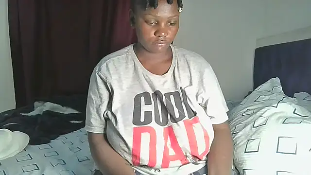 MIlk Spray  online show from March 4, 2026, 7:10 pm