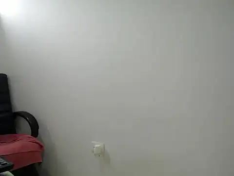 Snapshot of playfullpaulina chatting on February 24, 2026, 1:56 pm playfullpaulina online show from February 24, 2026, 1:56 pm