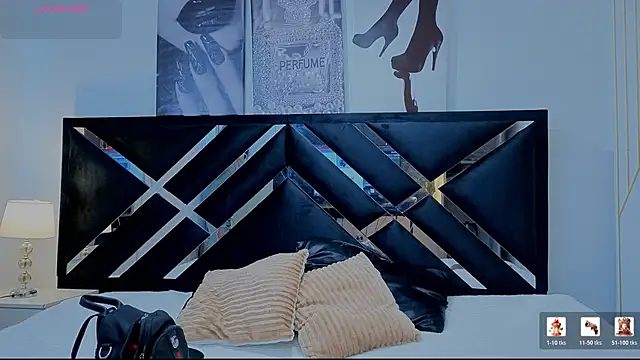 Zoe-yanin online show from April 10, 2026, 6:48 pm