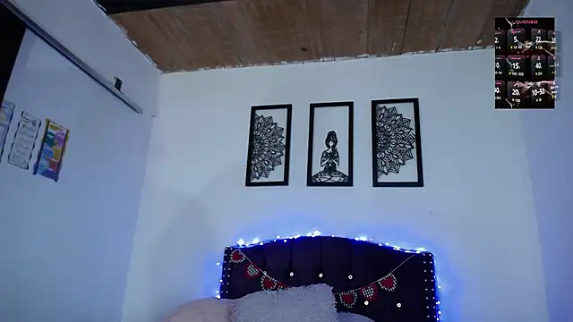 Snapshot of sienna_rose_pym chatting on February 14, 2026, 12:16 pm sienna rose pym online show from February 14, 2026, 12:16 pm