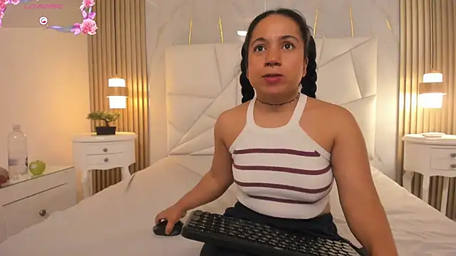 chiarafustox online show from March 10, 2026, 6:56 pm