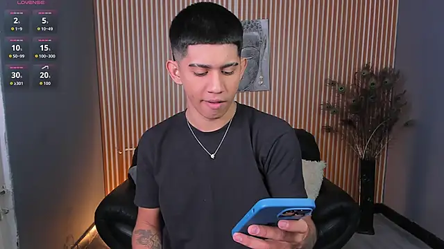 Snapshot of Thiago_Olsen chatting on February 19, 2026, 3:03 am Thiago Olsen online show from February 19, 2026, 3:03 am