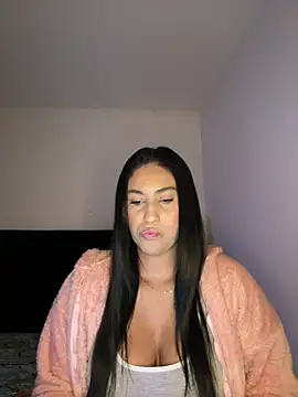 Snapshot of mari_pauli_xx chatting on February 21, 2026, 12:45 am mari pauli xx online show from February 21, 2026, 12:45 am