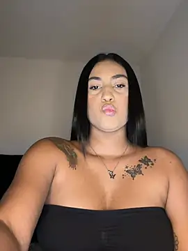 Snapshot of mari_pauli_xx chatting on February 20, 2026, 12:07 am mari pauli xx online show from February 20, 2026, 12:07 am