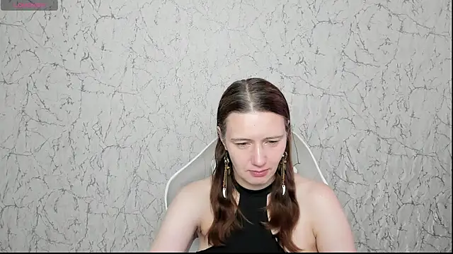 Kathrine Meyer online show from May 27, 2026, 2:19 am
