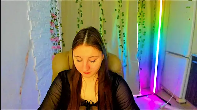 Snapshot of EvaxCharm chatting on February 7, 2026, 3:36 am EvaxCharm online show from February 7, 2026, 3:36 am