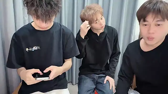 Snapshot of No_1MiaoMiao-Kk chatting on February 5, 2026, 11:28 am No 1MiaoMiao-Kk online show from February 5, 2026, 11:28 am