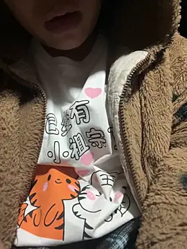 Snapshot of Violin_xue chatting on February 24, 2026, 4:02 am Violin xue online show from February 24, 2026, 4:02 am