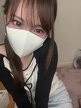 momo mm online show from May 13, 2026, 12:56 pm