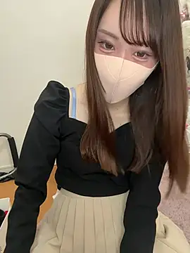 momo mm online show from May 16, 2026, 1:04 am