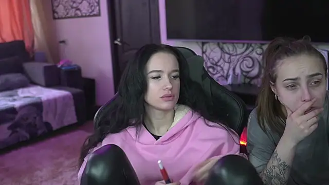 Snapshot of Carolina_G0lden chatting on February 9, 2026, 10:24 am Carolina G0lden online show from February 9, 2026, 10:24 am