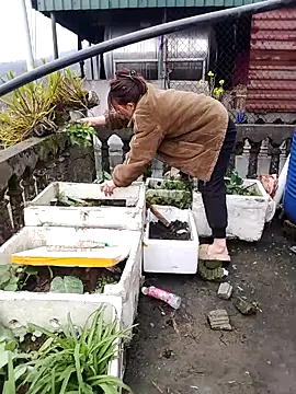 Snapshot of Queen-love45 chatting on February 4, 2026, 4:18 am Queen-love45 online show from February 4, 2026, 4:18 am