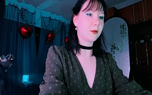 Snapshot of marty_bree chatting on April 13, 2026, 5:06 pm marty bree online show from April 13, 2026, 5:06 pm