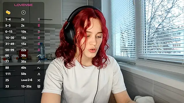 Snapshot of CalandraRolon chatting on February 15, 2026, 2:05 pm CalandraRolon online show from February 15, 2026, 2:05 pm