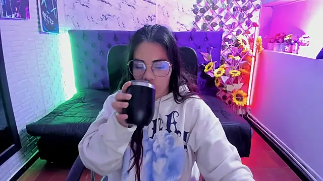 liany taylor online show from April 11, 2026, 8:18 am