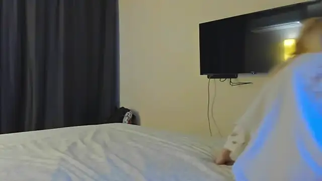 Snapshot of Lesyalisss chatting on April 16, 2026, 6:52 pm Lesyalisss online show from April 16, 2026, 6:52 pm