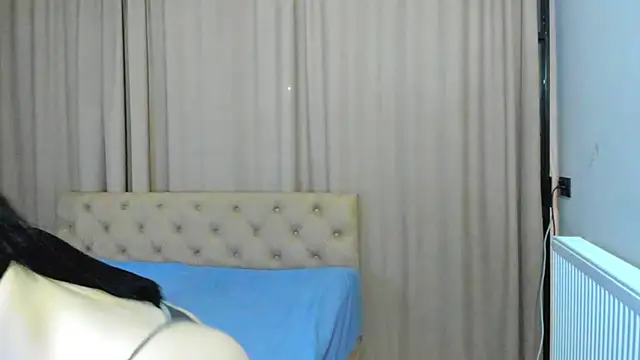 Lesyalisss online show from May 9, 2026, 6:44 pm