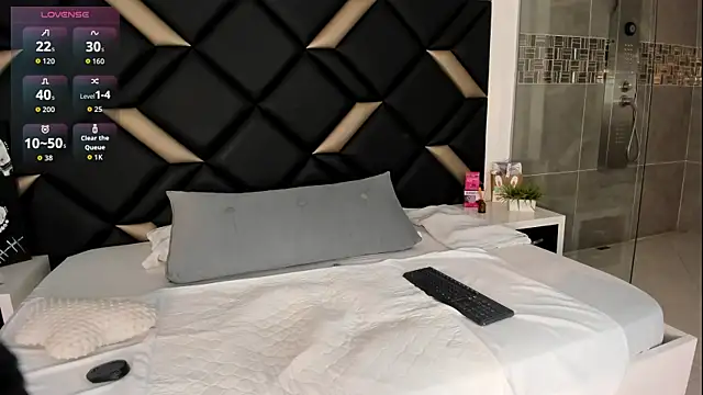 MelisaKovacs online show from July 23, 2026, 12:46 pm
