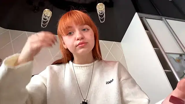 Snapshot of KatheyMichelfelder chatting on February 9, 2026, 12:25 pm KatheyMichelfelder online show from February 9, 2026, 12:25 pm