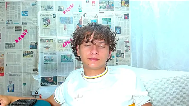 Snapshot of arielnoir6958 chatting on February 3, 2026, 2:53 am arielnoir6958 online show from February 3, 2026, 2:53 am