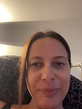 SophieSchmidt online show from April 21, 2026, 6:14 pm