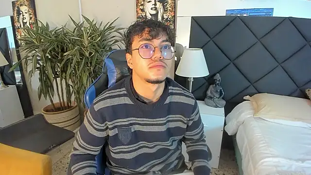 Snapshot of kai_storn chatting on March 13, 2026, 11:37 am kai storn online show from March 13, 2026, 11:37 am