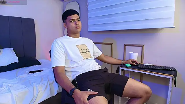 Keinner BigDick online show from July 25, 2026, 10:38 pm