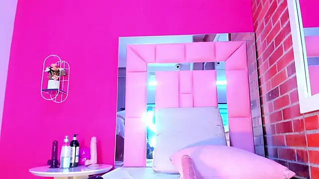 Snapshot of Baby_doll_XOXO chatting on February 5, 2026, 1:51 pm Baby doll XOXO online show from February 5, 2026, 1:51 pm