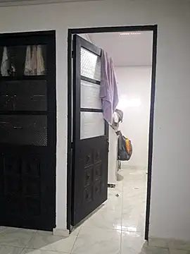 Cris18sexy online show from May 21, 2026, 12:57 pm